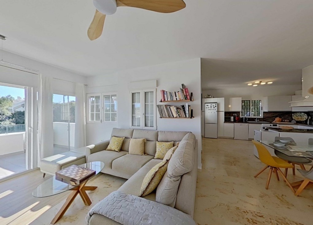 Resale - Chalet - Orihuela Costa - Campoamor