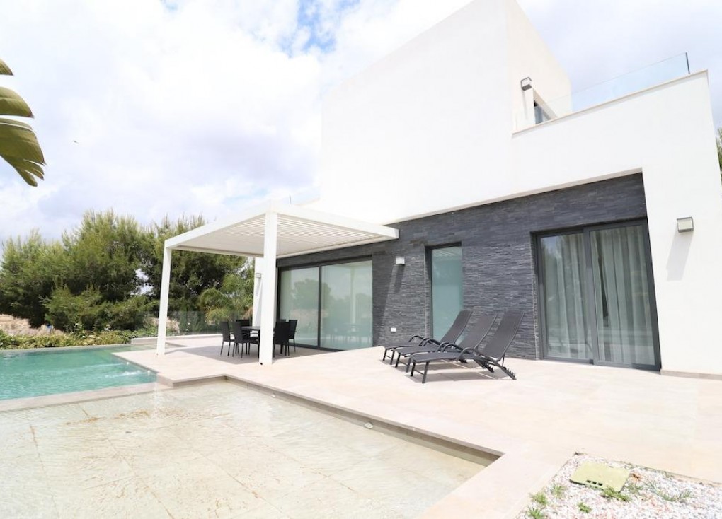 Resale - Chalet - Orihuela Costa - Campoamor