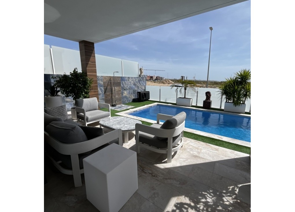 Resale - Chalet - Orihuela - Vistabella Golf