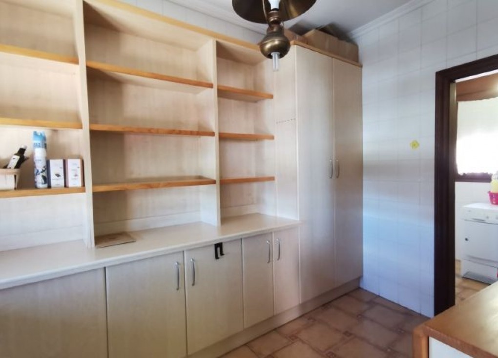 Resale - Chalet - Orihuela