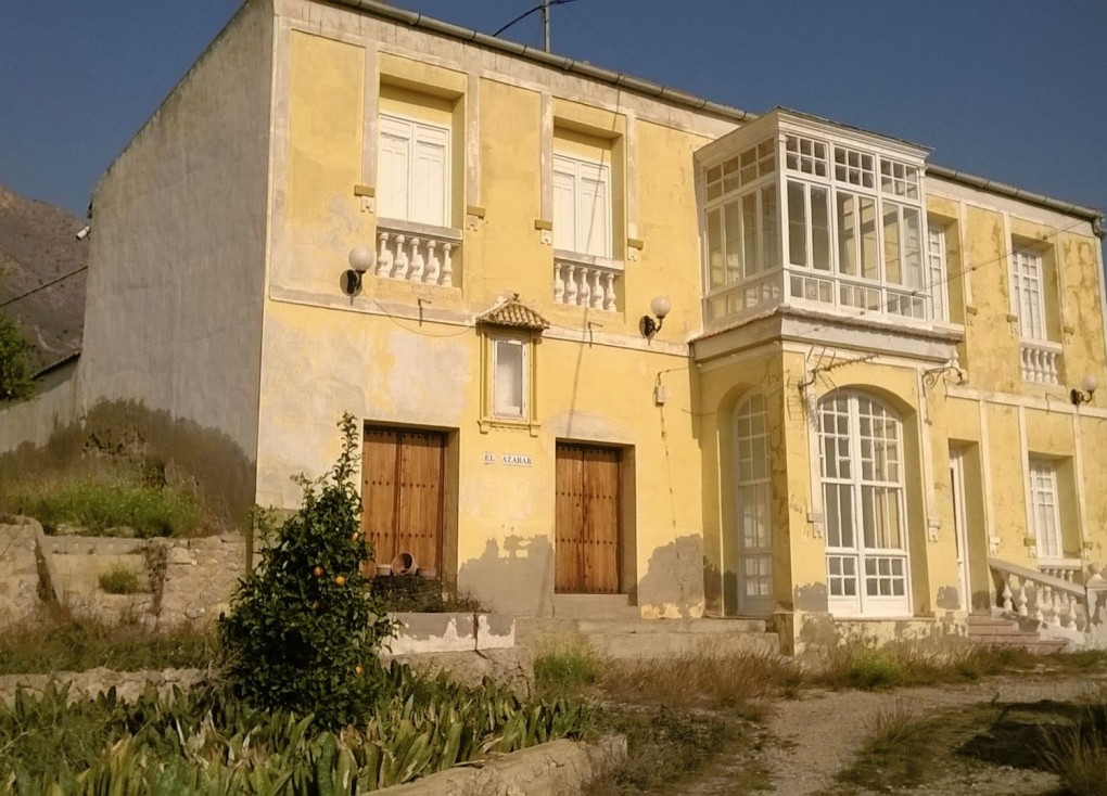 Resale - Chalet - Orihuela