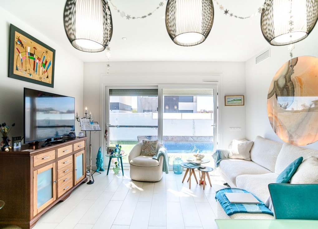 Resale - Chalet - Pilar de la Horadada