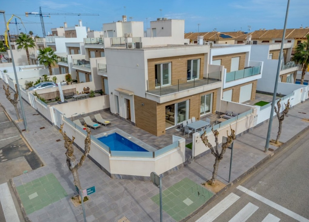 Resale - Chalet - Pilar de la Horadada