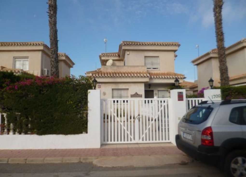 Resale - Chalet - Playa Flamenca