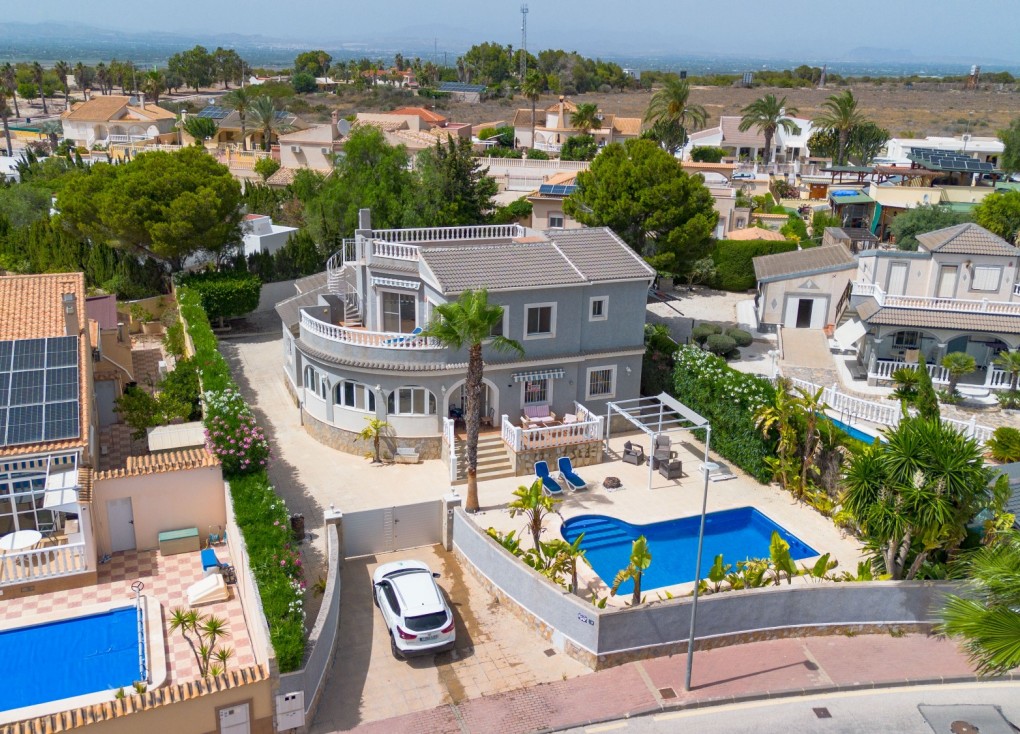 Resale - Chalet - San Fulgencio