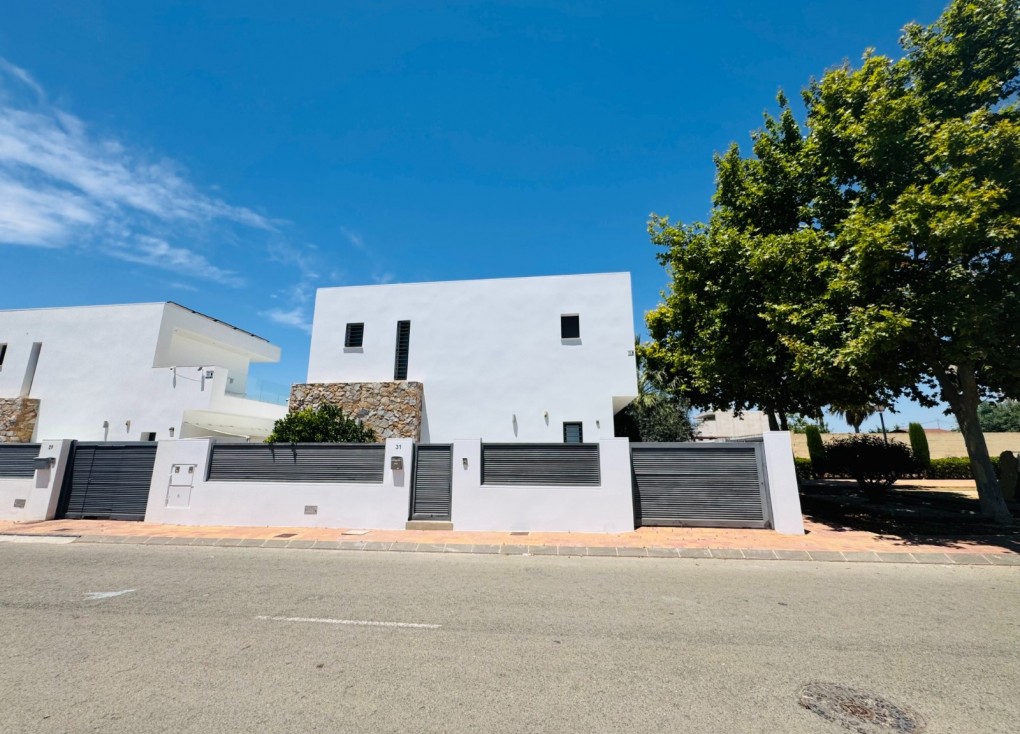 Resale - Chalet - San Pedro del Pinatar - Lo pagan