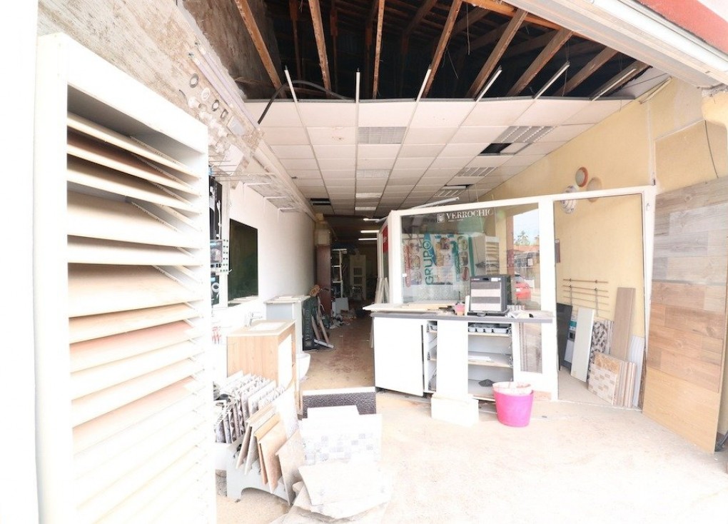 Resale - Chalet - Torrevieja - Acequion