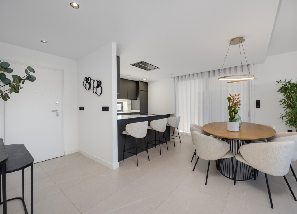 Resale - Chalet - Torrevieja - Aguas Nuevas