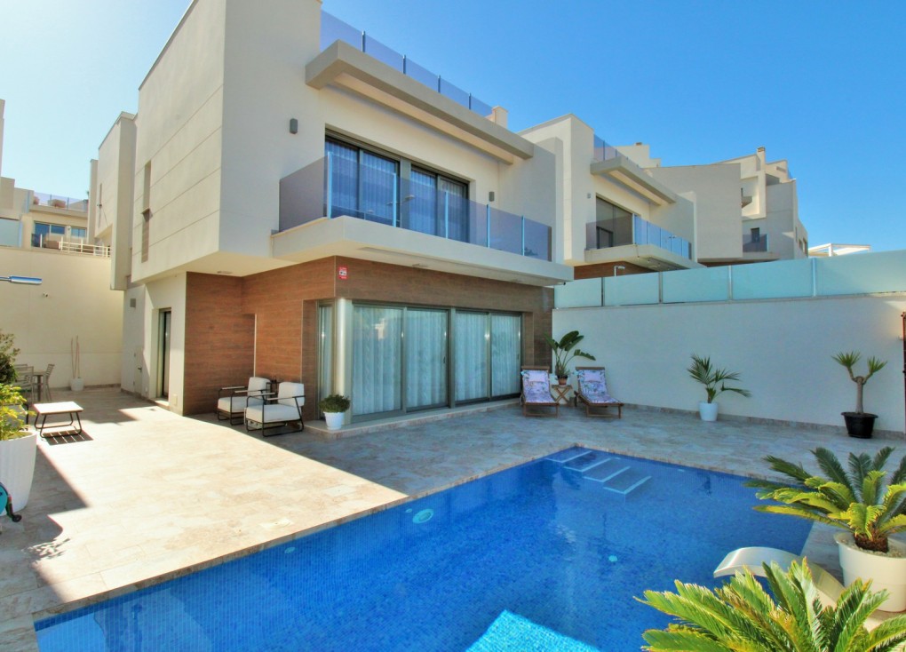 Resale - Chalet - Villamartín