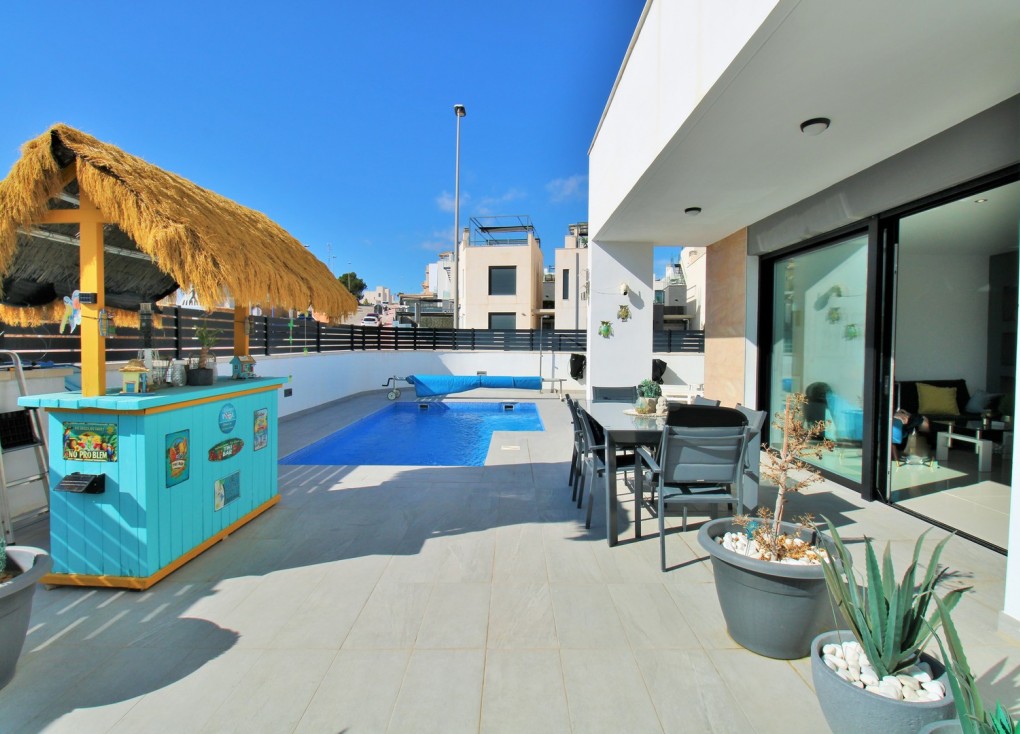 Resale - Chalet - Villamartín