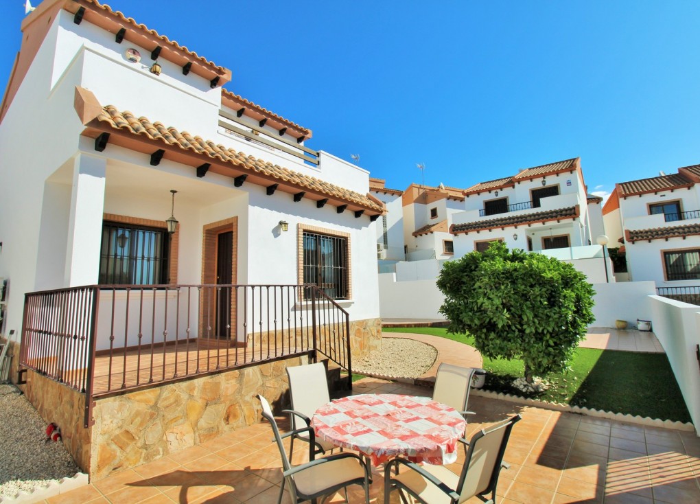 Resale - Chalet - Villamartín