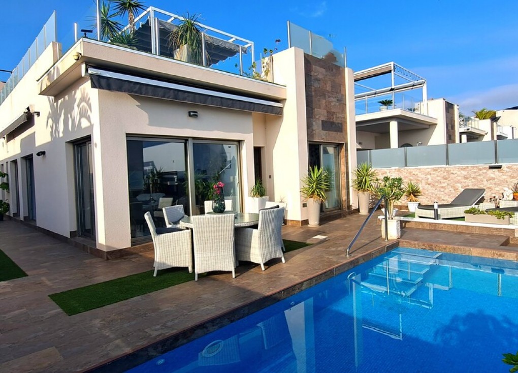 Resale - Chalet - Villamartín