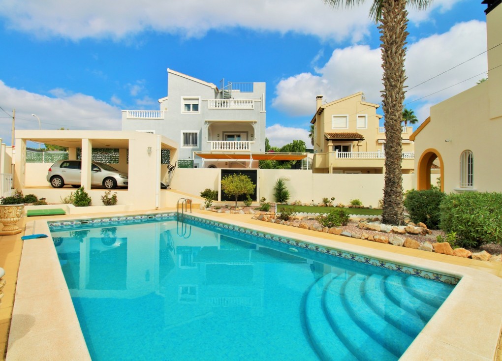 Resale - Chalet - Villamartín