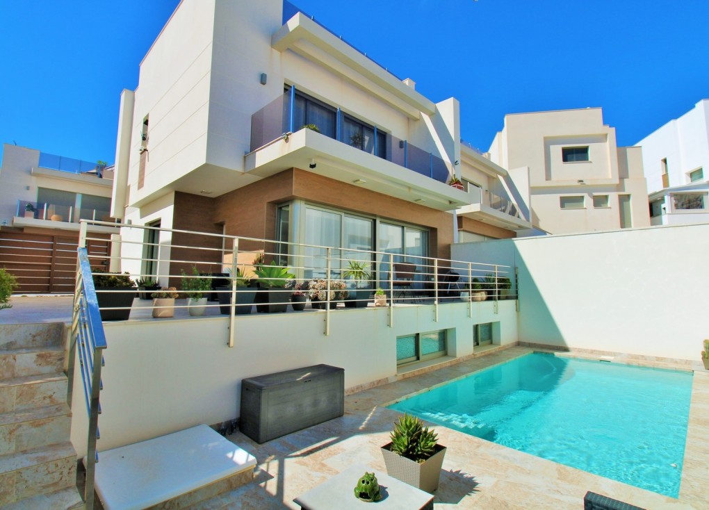 Resale - Chalet - Villamartín