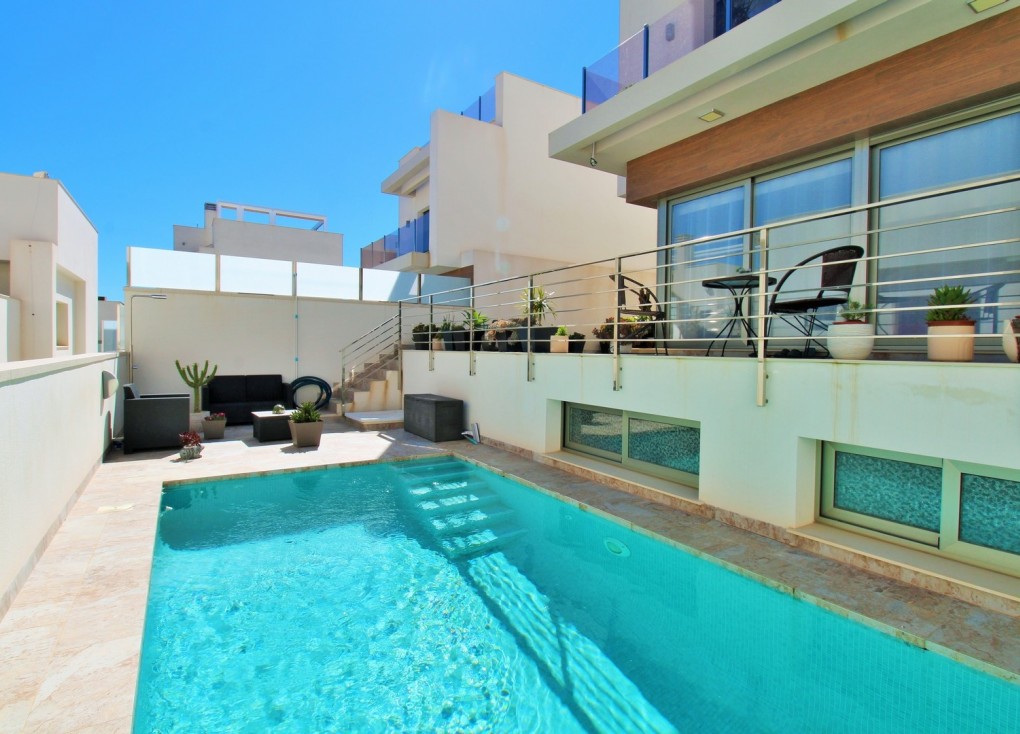 Resale - Chalet - Villamartín