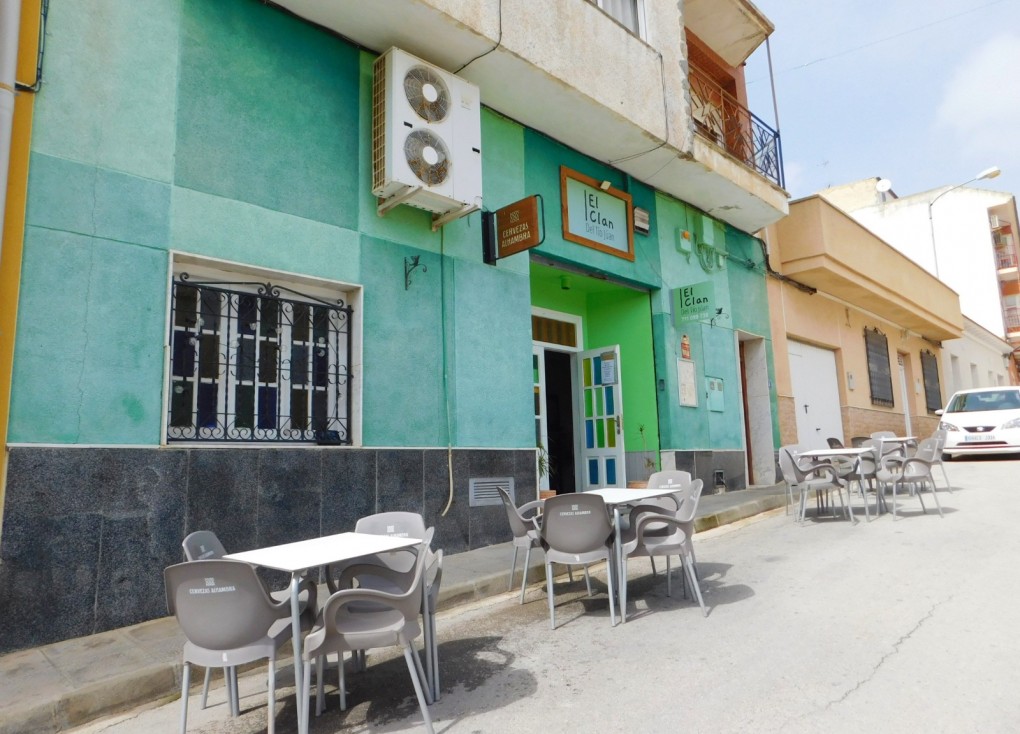 Resale - Commercial - Torremendo