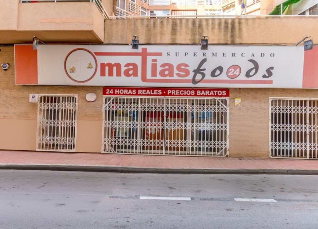 Resale - Commercial - Torrevieja