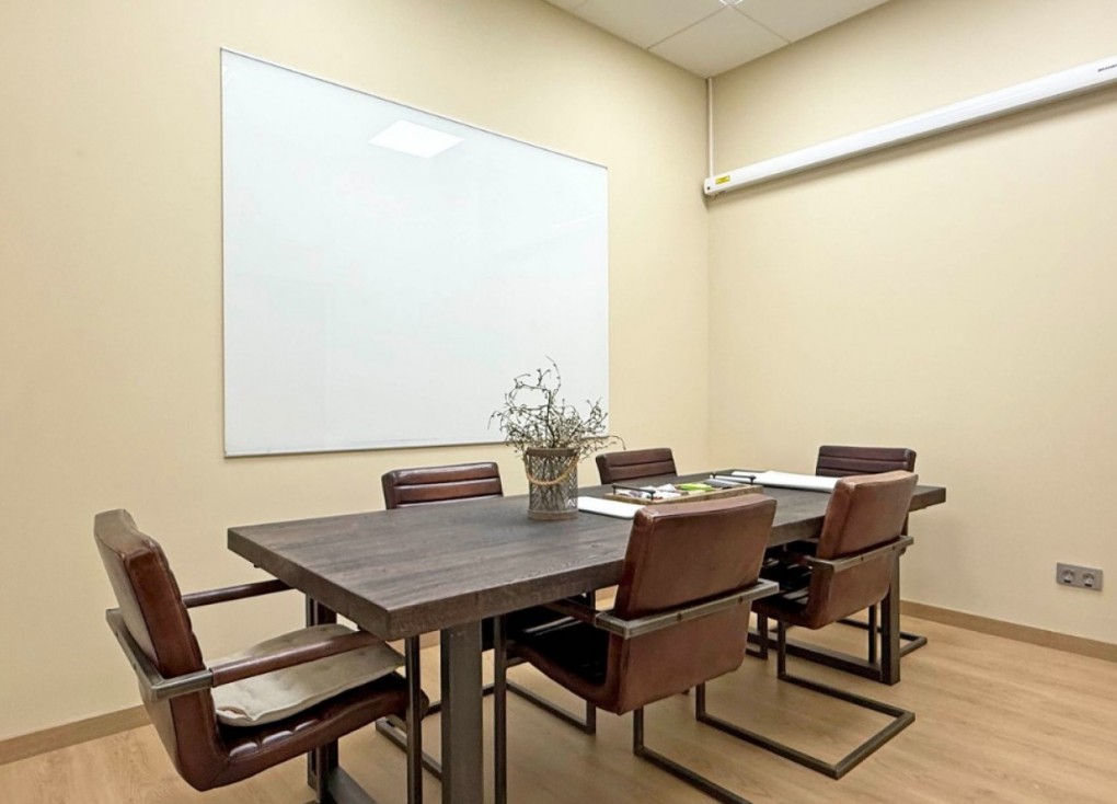 Resale - Commercial - Torrevieja