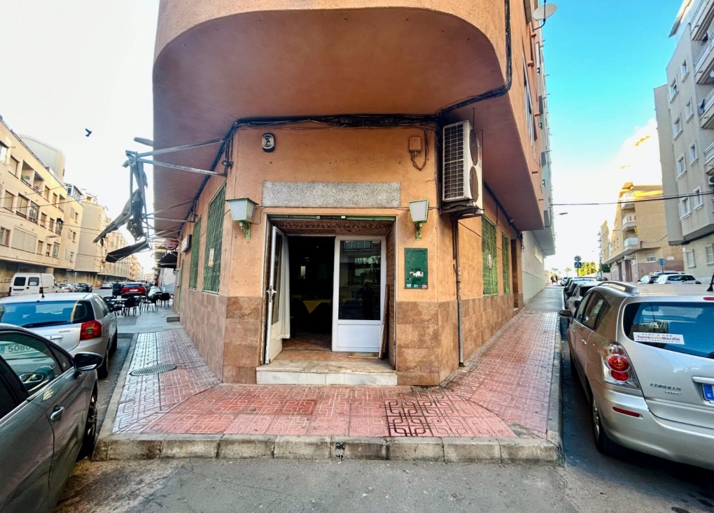 Resale - Commercial - Torrevieja