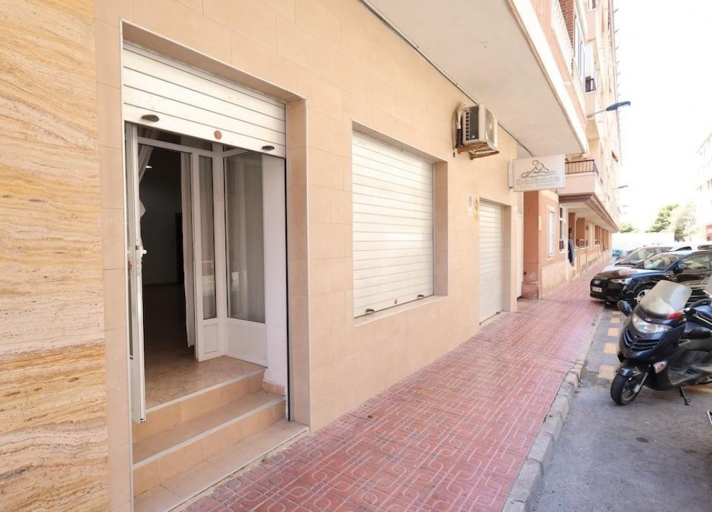 Resale - Commercial - Torrevieja
