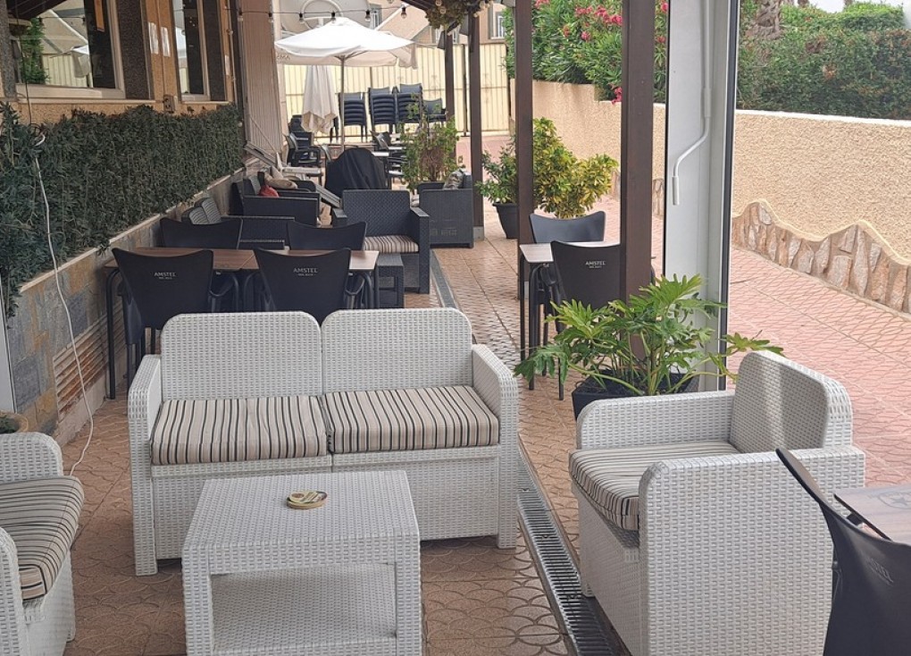 Resale - Commercial - Villamartín