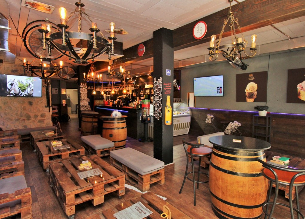 Resale - Commercial - Villamartín