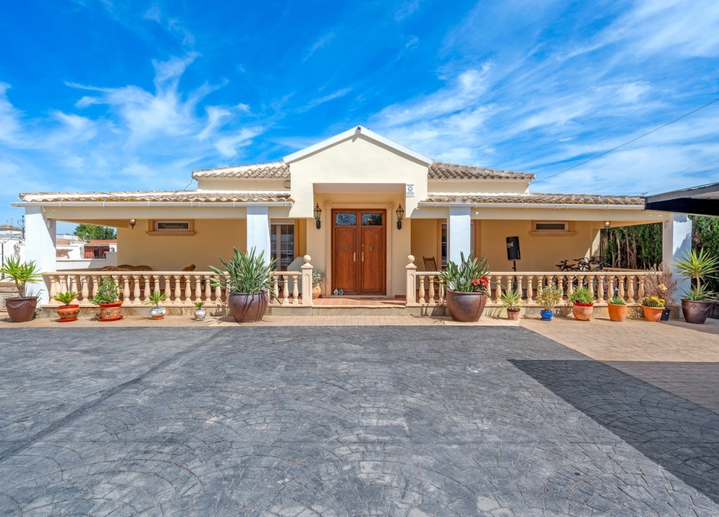 Resale - Country land - Almoradí - Heredades