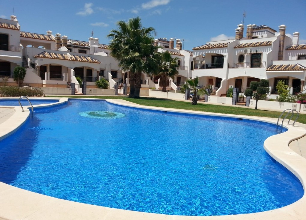 Resale - Duplex apartment - Orihuela Costa - Villamartín
