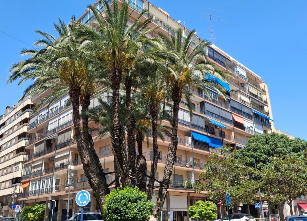 Resale - Duplex apartment - Orihuela