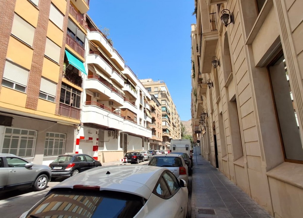 Resale - Duplex apartment - Orihuela
