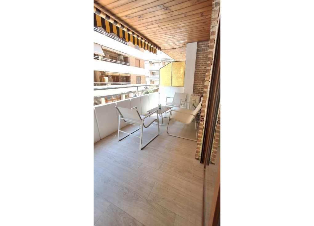 Resale - Duplex apartment - Torrevieja - Acequion