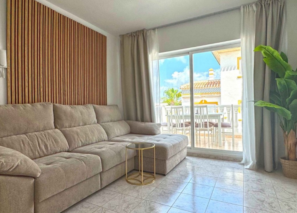Resale - Duplex apartment - Torrevieja - LA MATA