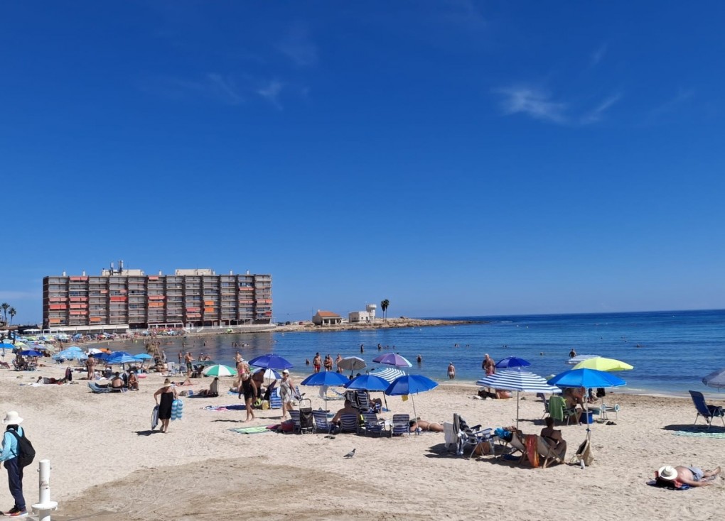 Resale - Duplex apartment - Torrevieja - Playa de los Locos