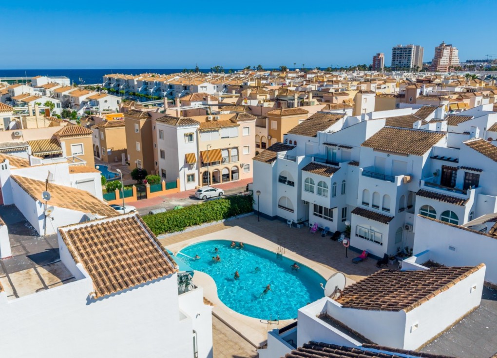 Resale - Duplex apartment - Torrevieja