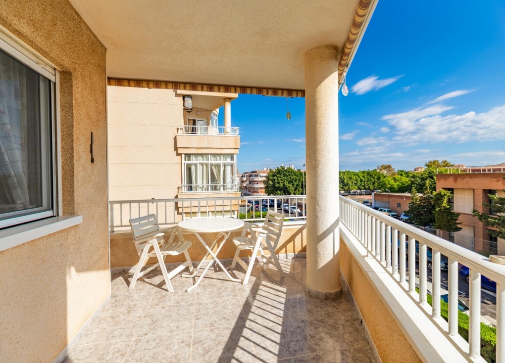 Resale - Duplex apartment - Torrevieja
