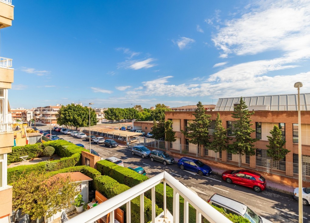 Resale - Duplex apartment - Torrevieja