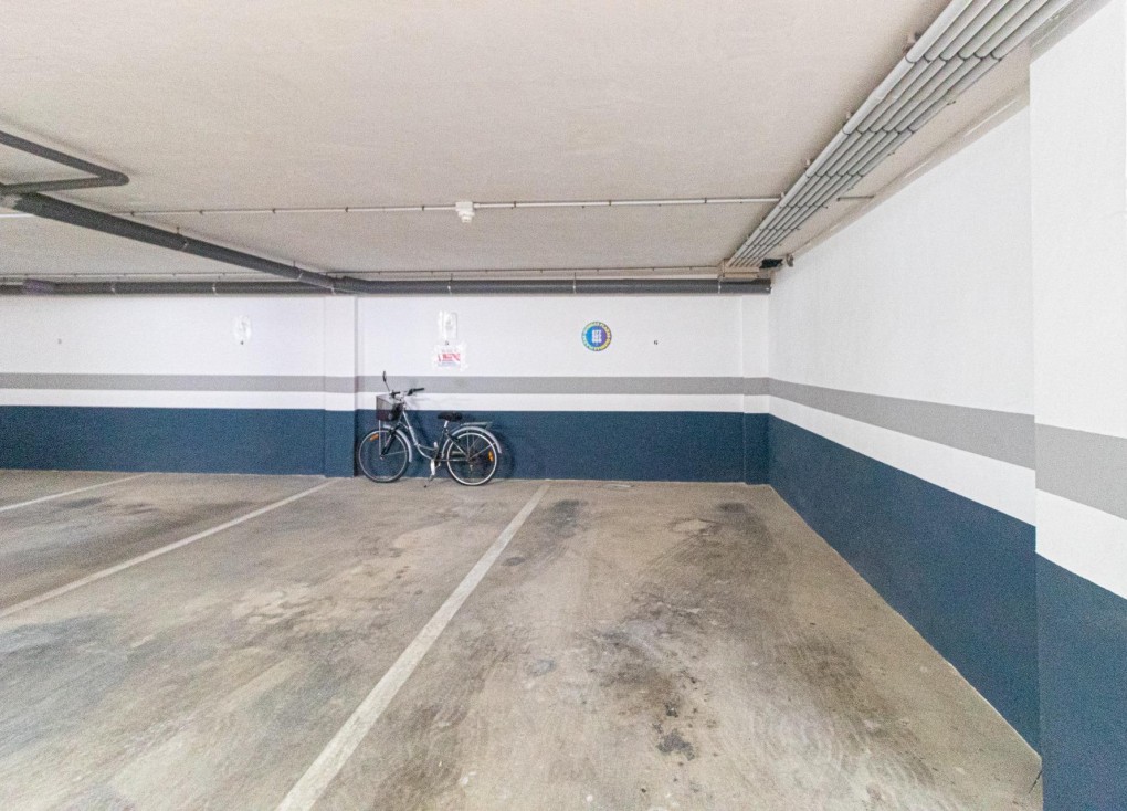 Resale - Garage - Orihuela Costa - Aguamarina