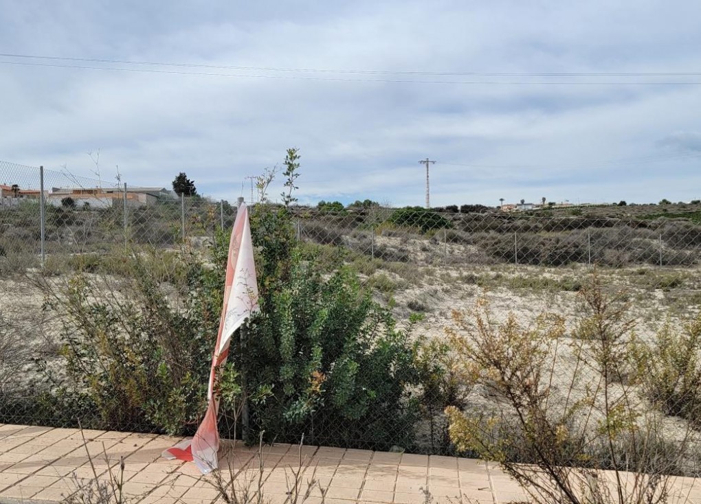 Resale - Plot - Torremendo