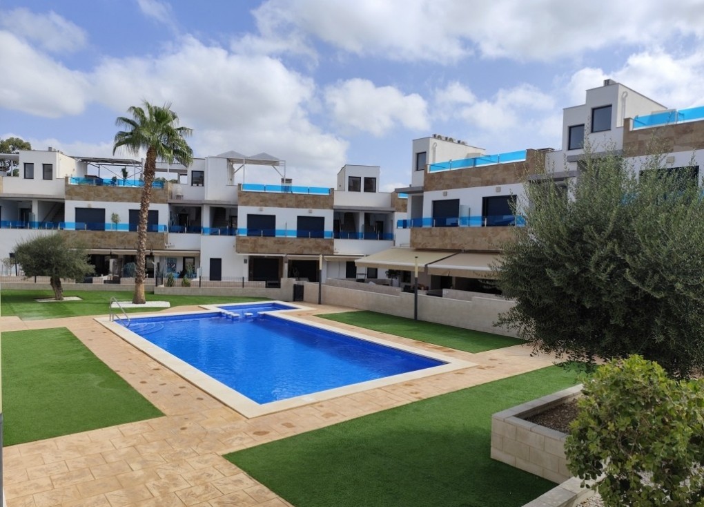 Resale - Semi-Detached - Bigastro