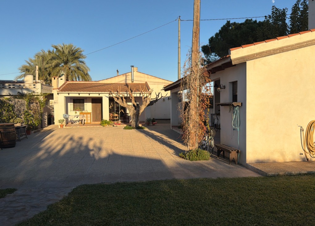 Resale - Semi-Detached - Dolores
