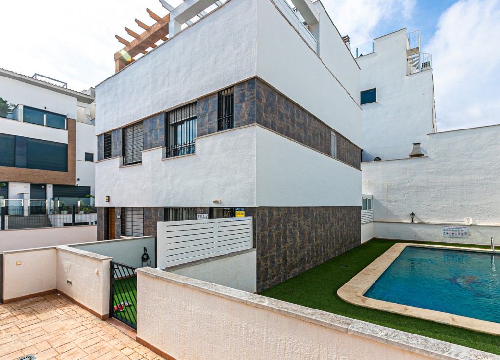 Resale - Semi-Detached - Guardamar del Segura