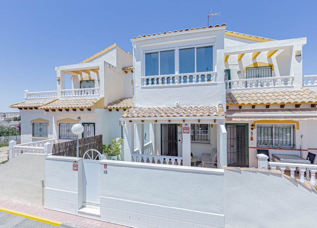 Resale - Semi-Detached - Los Altos