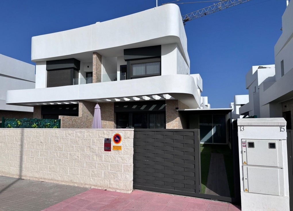 Resale - Semi-Detached - Los Montesinos - La Herrada