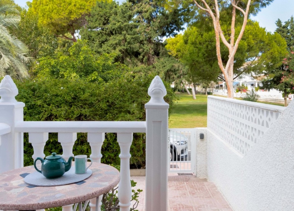 Resale - Semi-Detached - Orihuela Costa - La Zenia