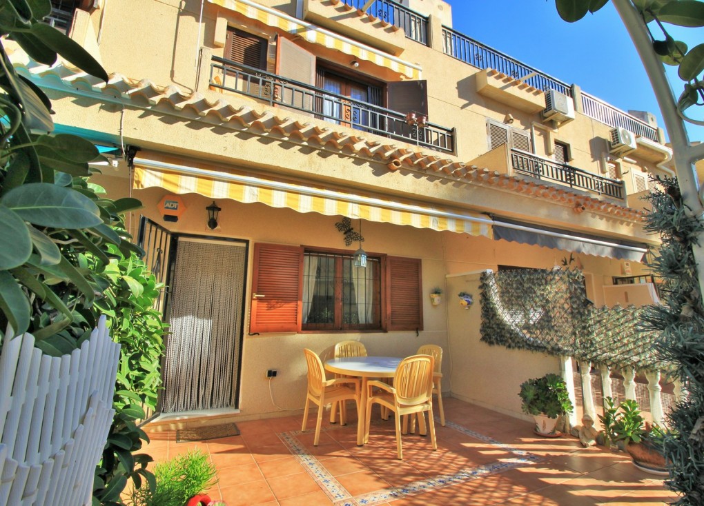 Resale - Semi-Detached - Playa Flamenca