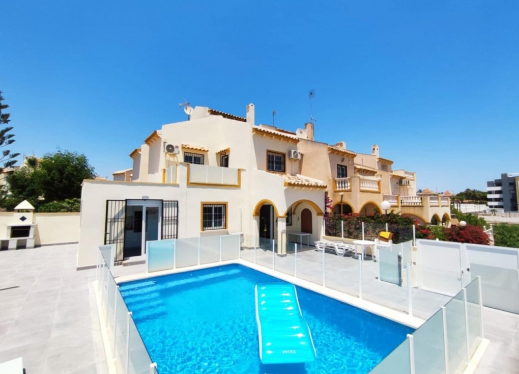 Resale - Semi-Detached - Playa Flamenca