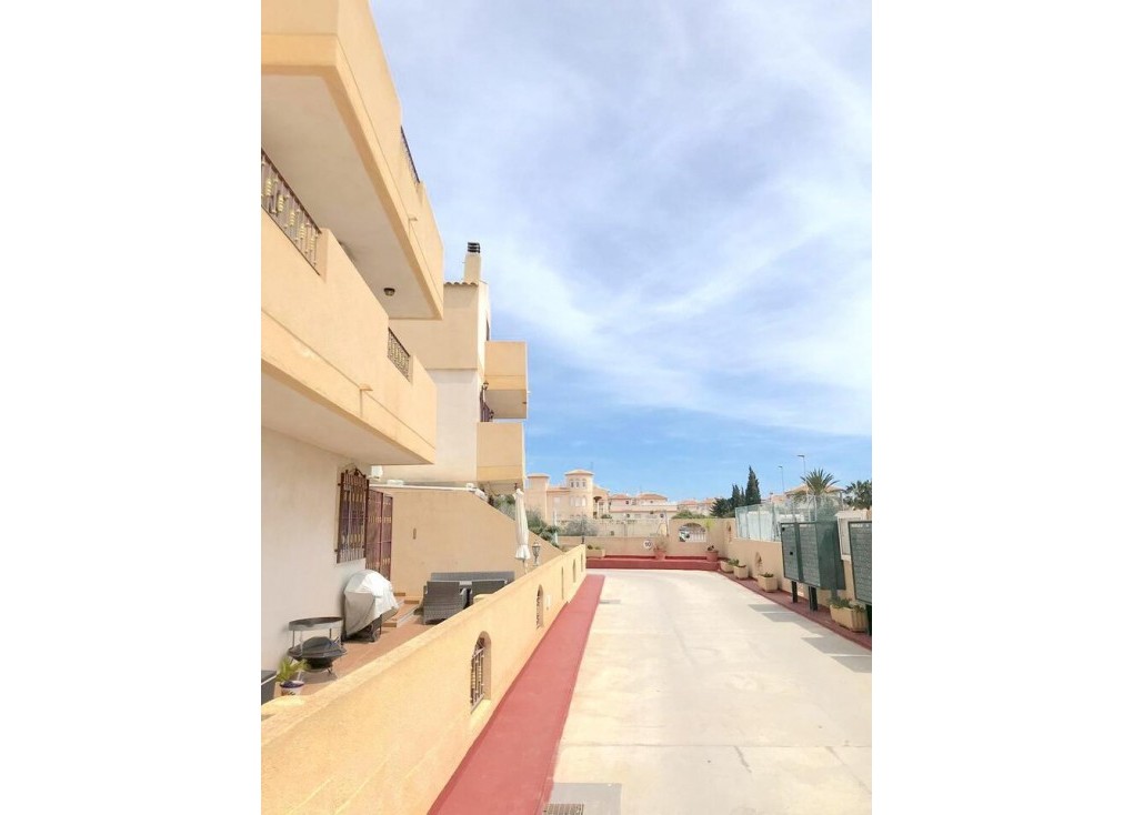 Resale - Semi-Detached - Playa Flamenca