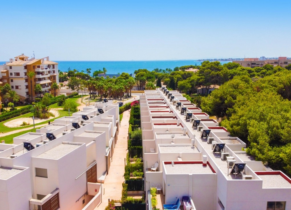 Resale - Semi-Detached - Punta Prima