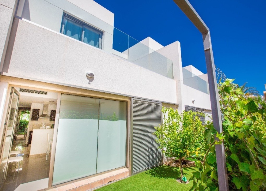 Resale - Semi-Detached - Punta Prima