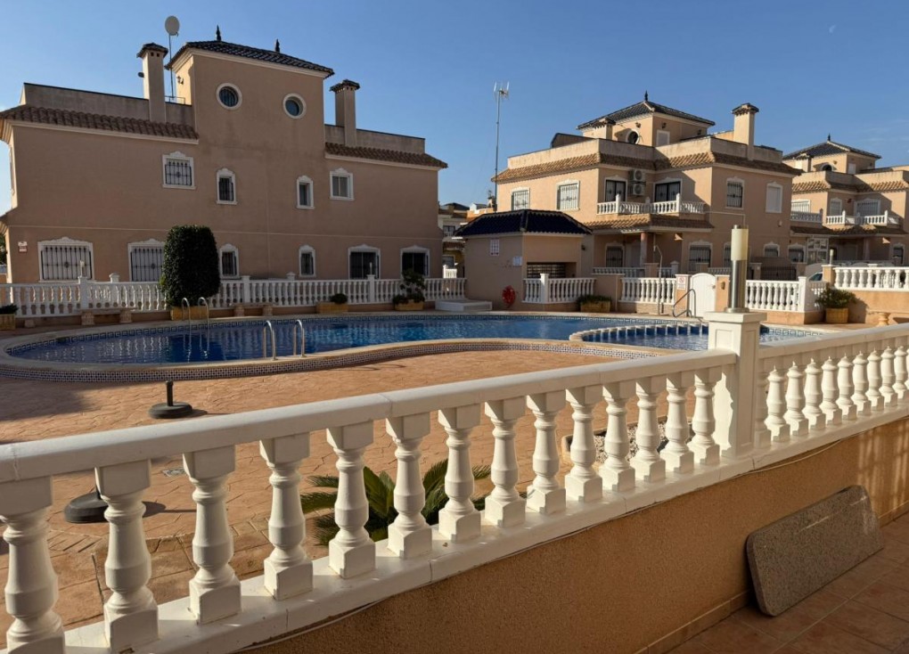 Resale - Semi-Detached - Torre de la Horadada - TORRE DE LA HORADADA